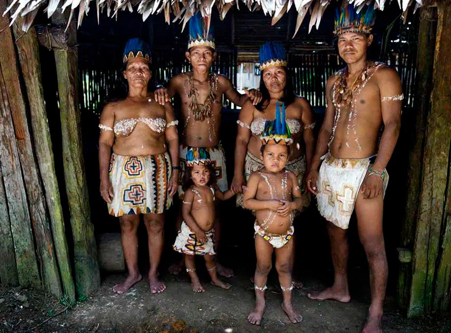 indigenas ticunas